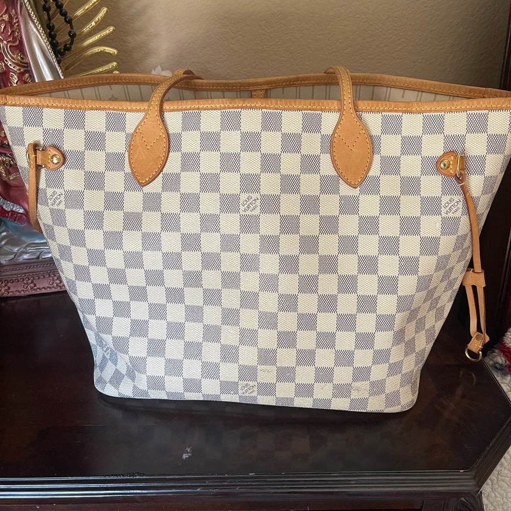 Louis Vuitton authentic neverfull MM